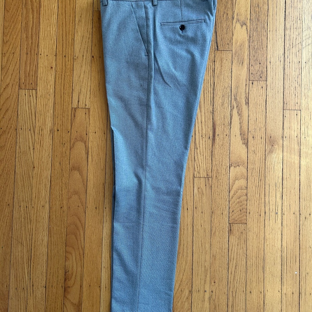 Express Gray Men's Suit - Picture 8 of 10